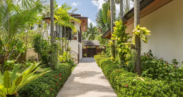Dhevatara Residence Estate - Baan Leelawadee_9