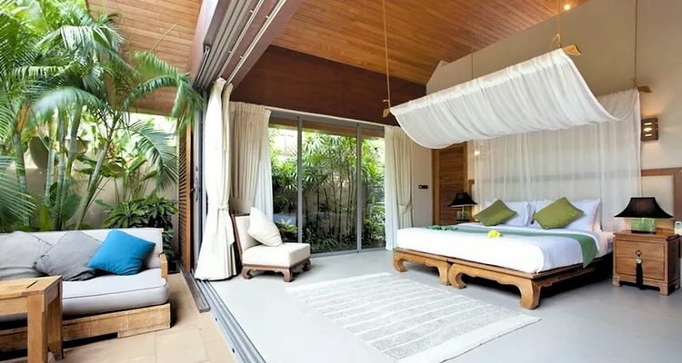Baan Kilee - 5-Bed 5-Bath Villa_10