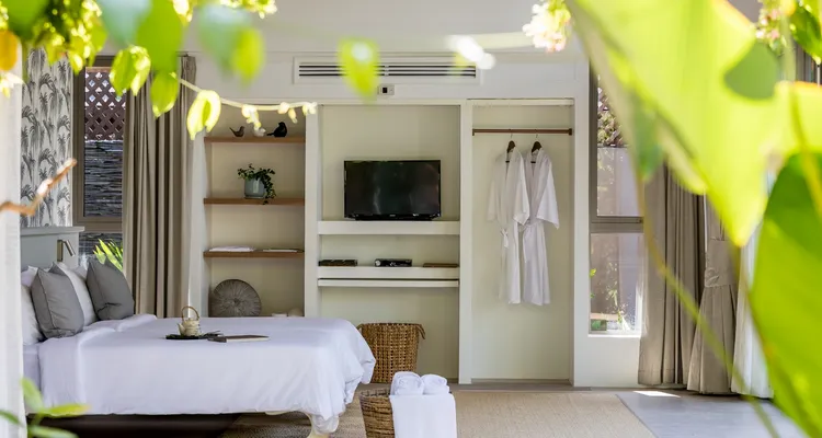 Baan Kilee - 6-Bed 6-Bath Villa_7