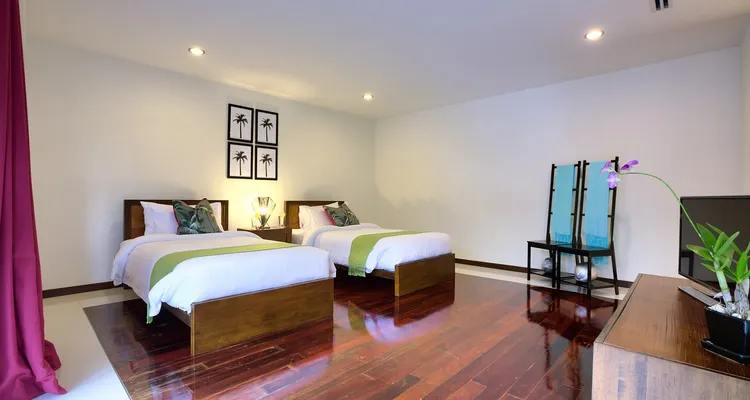 Dhevatara Residence Estate - Baan Benjamart_12