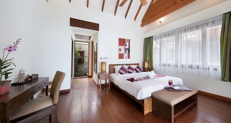 Baan Chao Lay - 5-Bed 5.5-Bath Villa_8