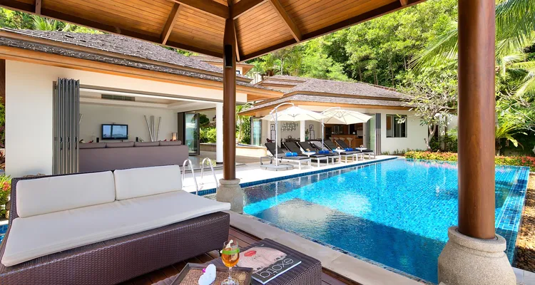 Dhevatara Residence Estate - Baan Benjamart_4