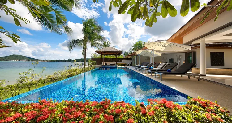 Dhevatara Residence Estate - Baan Benjamart_2